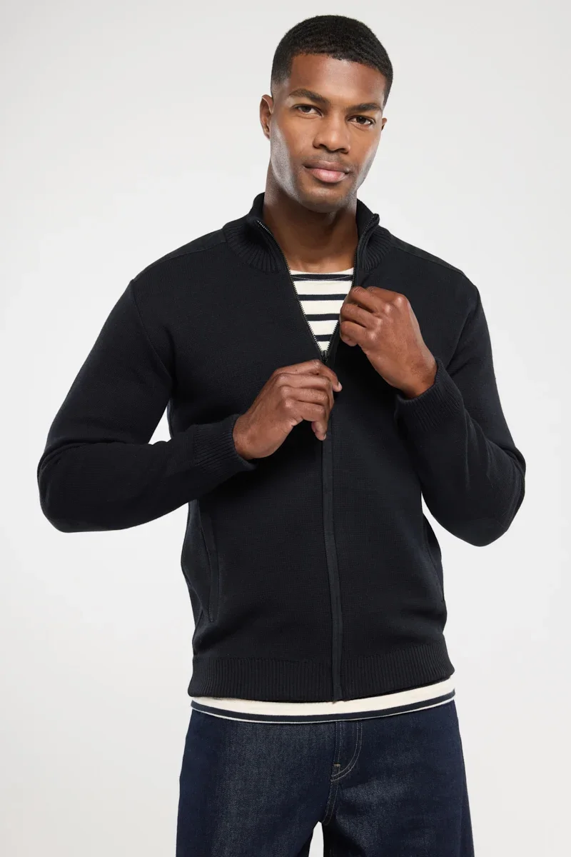 Refined Cardigan – maille haute densité First-Class
