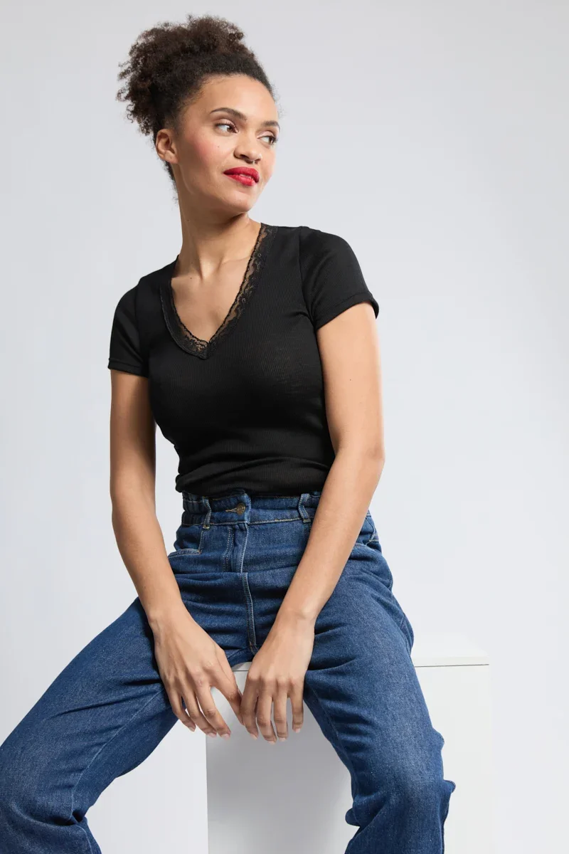 Green T-shirt col dentelle – laine et soie Casual