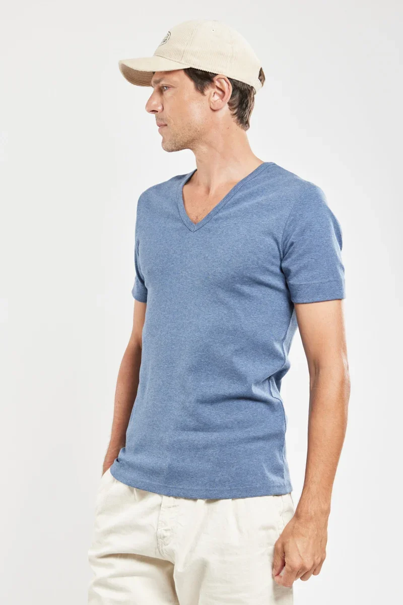 High-Quality T-shirt col V – coton épais issu de l agriculture biologique Smart