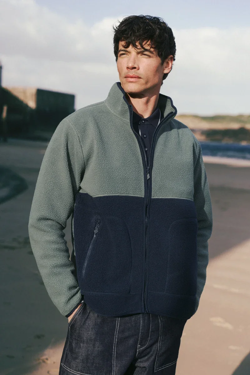 Sustainable Unisex fleece jacket with fleece lining Stylish