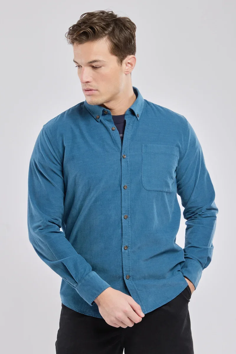 Comfortable Straight long-sleeve shirt with button collar Consistent