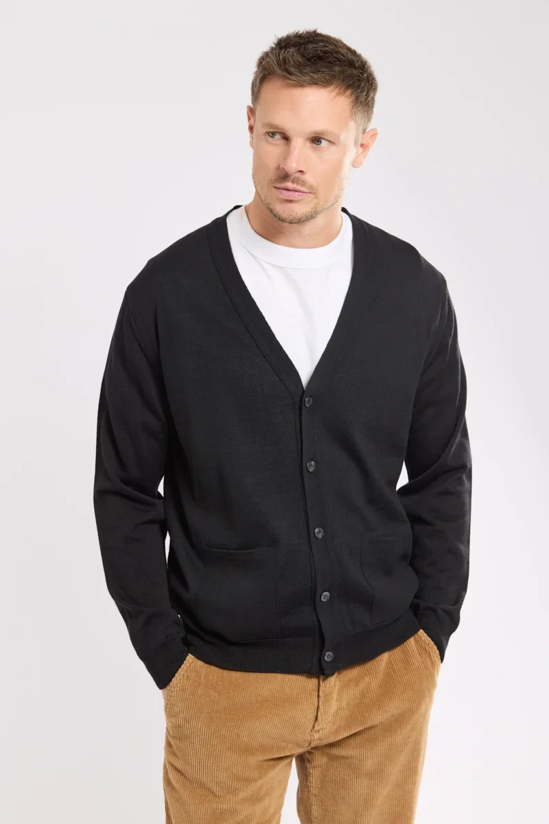 Superior Buttoned cardigan – merino wool and acrylic Sophisticated