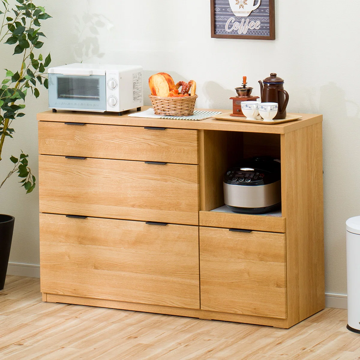 Quality CABINET ETONA 120CT LBR Responsible