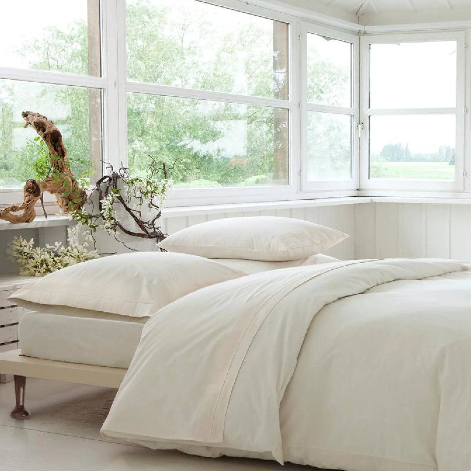 Consistent Blanc de Blanc – Bamboo Sheet Set – 350 Thread Count Lightweight