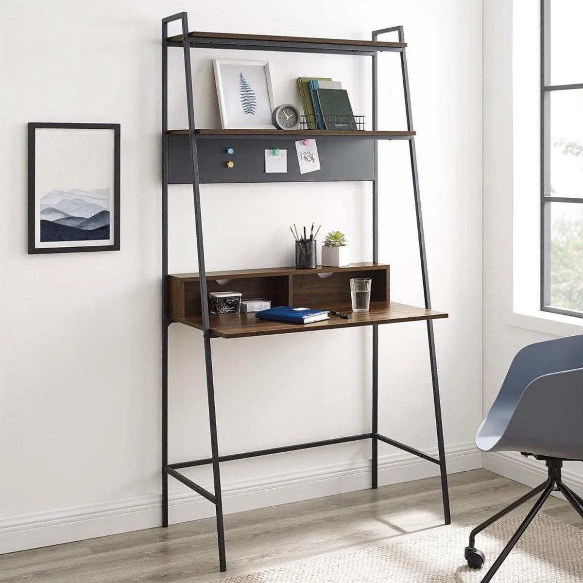 Unique Arlo – Wood Ladder Computer Safe
