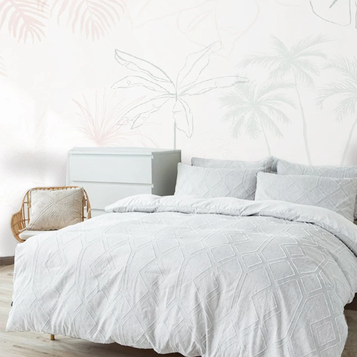 Practical Marlie – Comforter White High-Grade