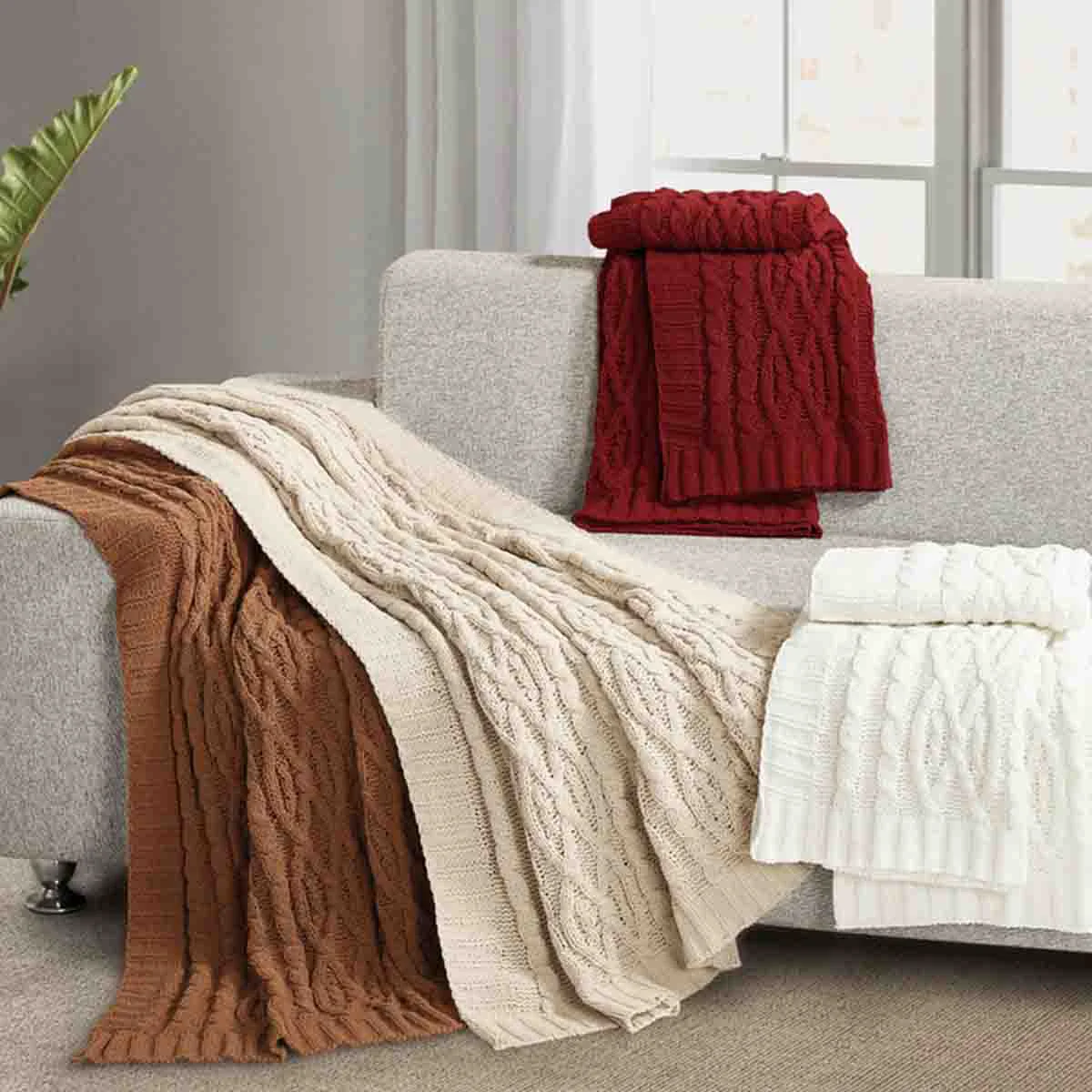 High-Grade Lauren Taylor – Chunky Cable Chenille Throw Natural