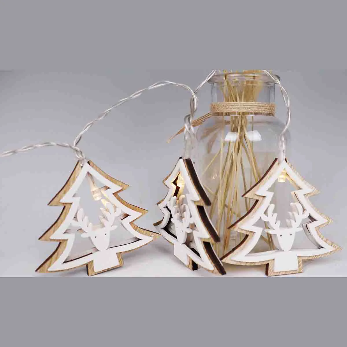Top-Quality Lauren Taylor – 10 Pcs Light Chain With Wooden Tree With Reindeer Durable