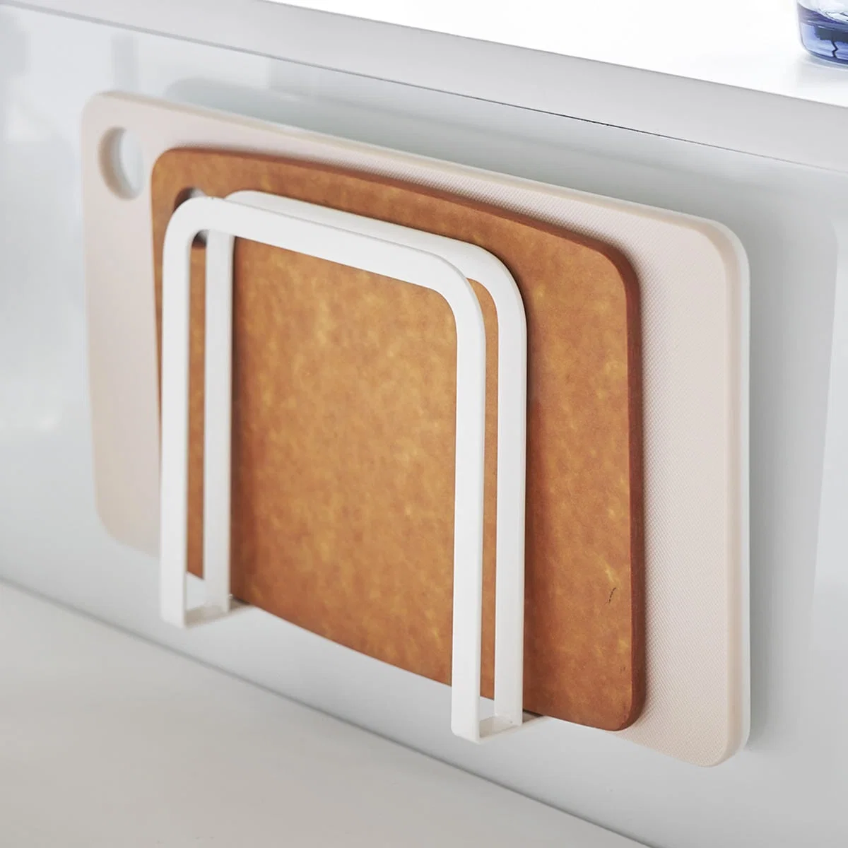 Certified MAGNET CUTTING BOARD STAND WH Fine Crafted