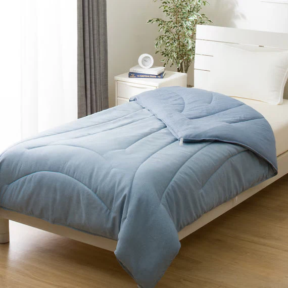 Professional TEMPERATURE ADJUSTMENT THIN COMFORTER BL K2509 S Selected