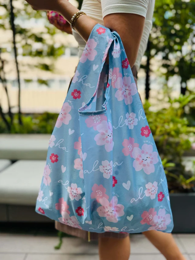 Dependable EDEN MEDIUM TOTE ALOHA SAKURA LT BLUE Excellent