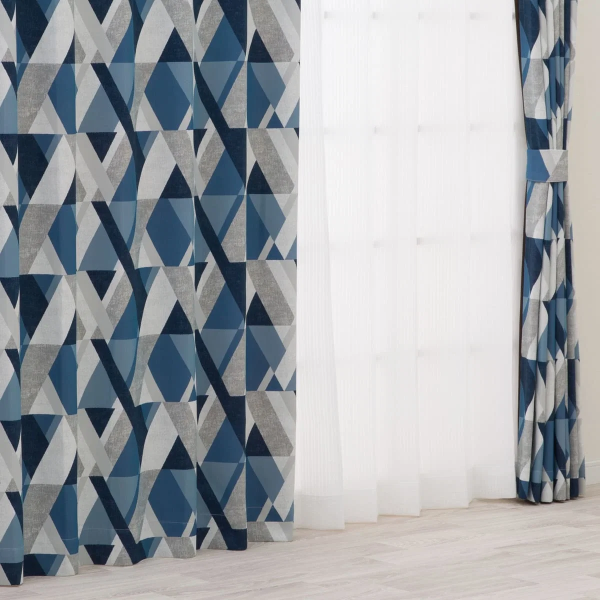 Carefully Designed RD133 Curtains 100 x 200 cm Assorted 2 Panels Verified
