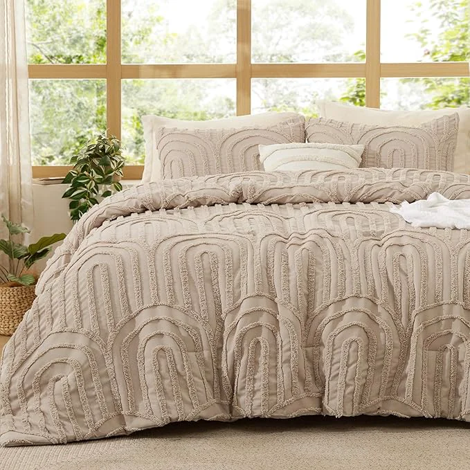User-Friendly Bedsure Boho Tufted Khaki Comforter King Size GentleSoft™ 3 Pieces Boho Farmhouse Decor Bedding Arch Shabby Chic Bedding for All Seasons 1 Bed Comforter 2 Pillow Shams 104×90 Inches Breathable