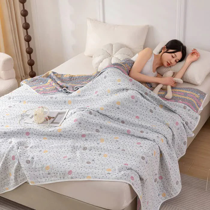 Innovative Ownkoti Floral Polka Dot Cotton Reversible Quilt Convenient
