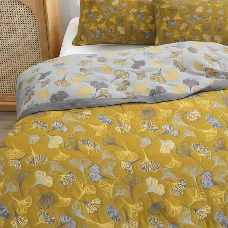 Environmentally Friendly Ownkoti Ginkgo Biloba Organic Cotton Quilt Detailed