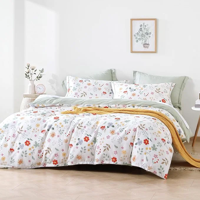 Flexible Botanical Cotton Comforter Queen Size 3Pcs – Colorful Flowers Berries and Leaves on White Chevron Sage Green Back Reversible Lightweight Bedding Sets with Soft Fill Queen 90 quot ×90 quot Genuine