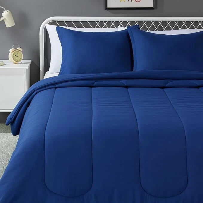 Proven Amazon Basics 3-Piece Soft Microfiber Kid 39 s Comforter and Pillow Sham Set Full Queen Navy Solid Enhanced