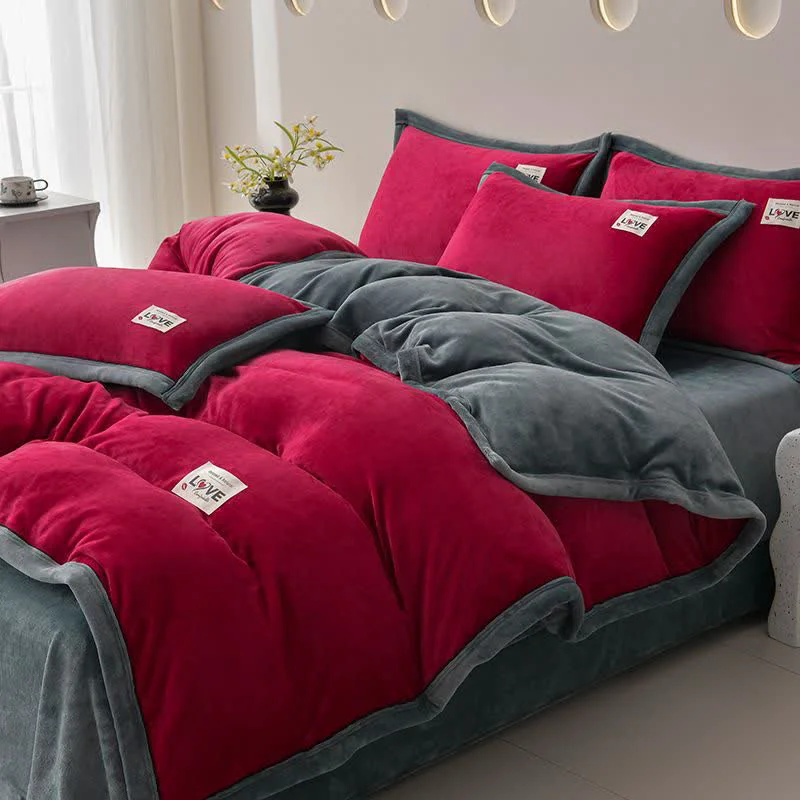 Innovative Ownkoti Reversible Warm Plush Bedding Set 4PCS Elegant