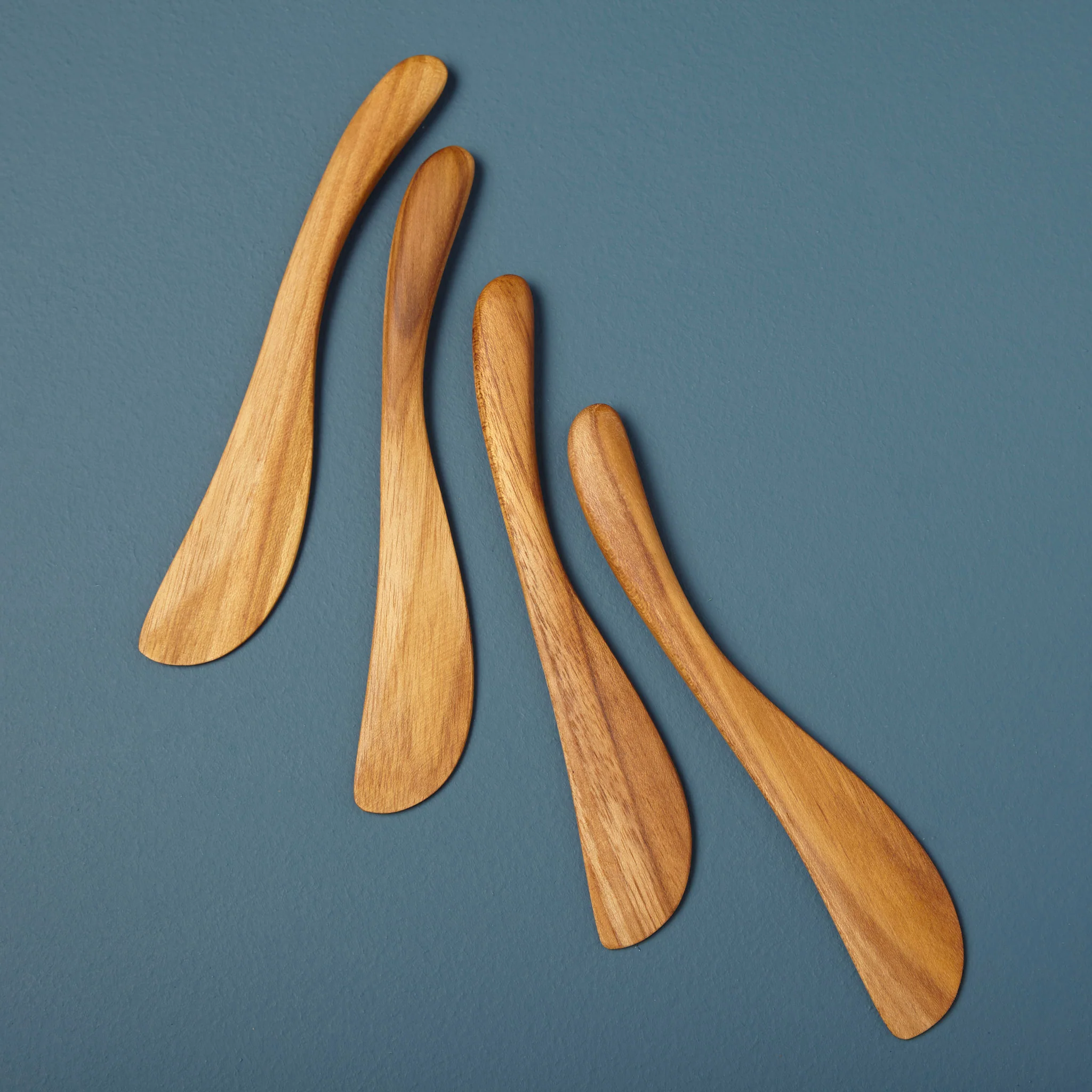 Detailed Iviss Teak Spreaders Set of 4 World-Class