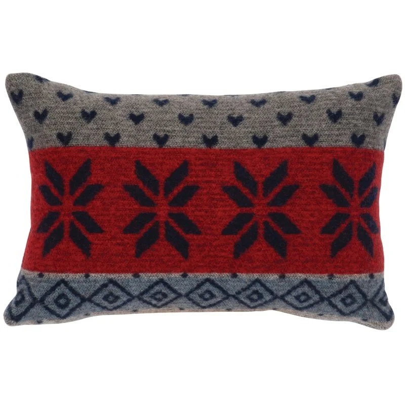 First-Class Nordic Pillow – 12×18 Outstanding