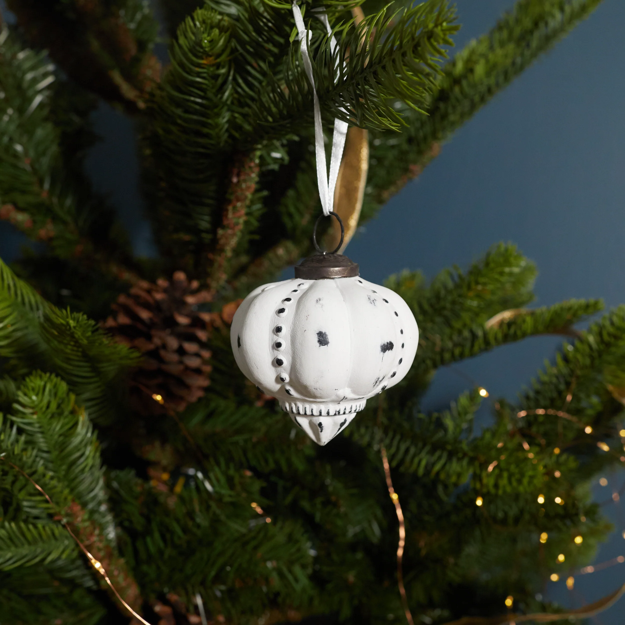 Selected Breckenridge Ornament Risor Soft