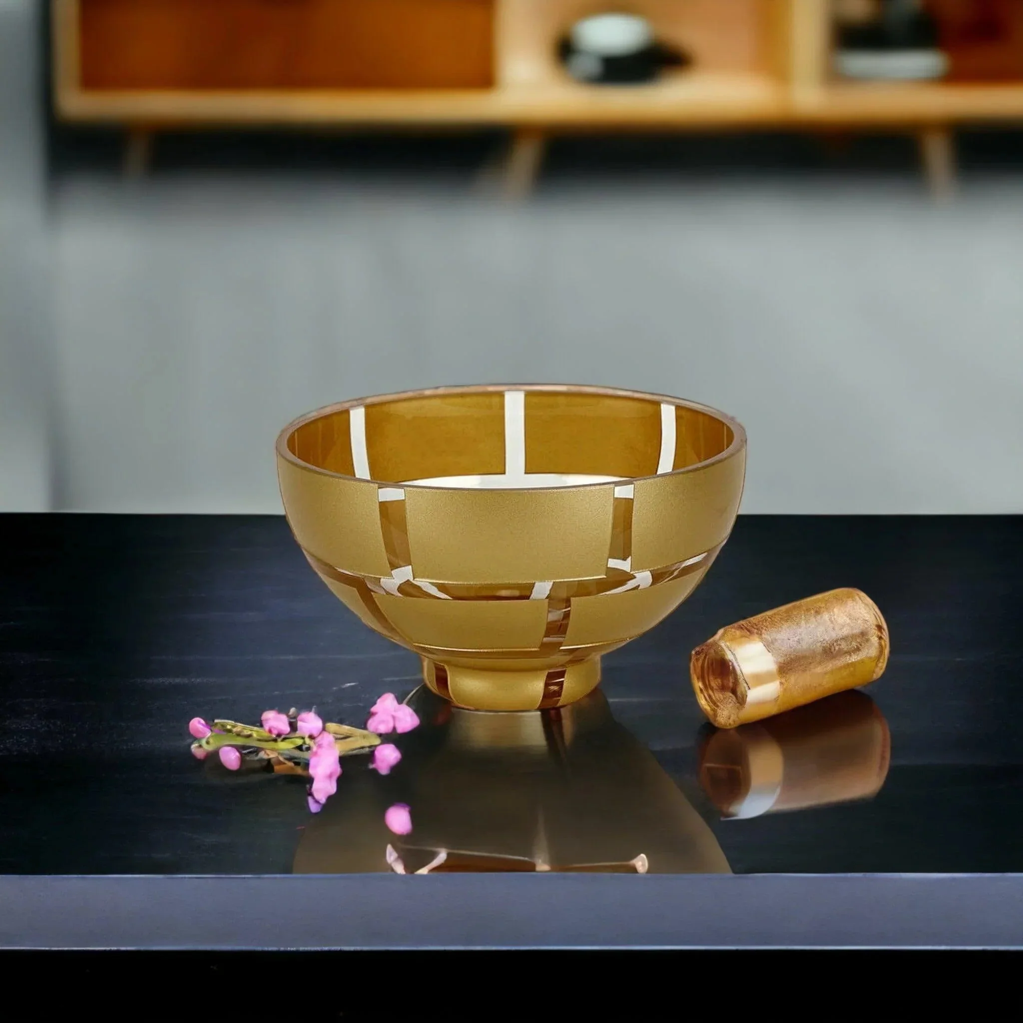 Excellent Crystal Glass Bowl with Antique Gold Leaf Wall Pure