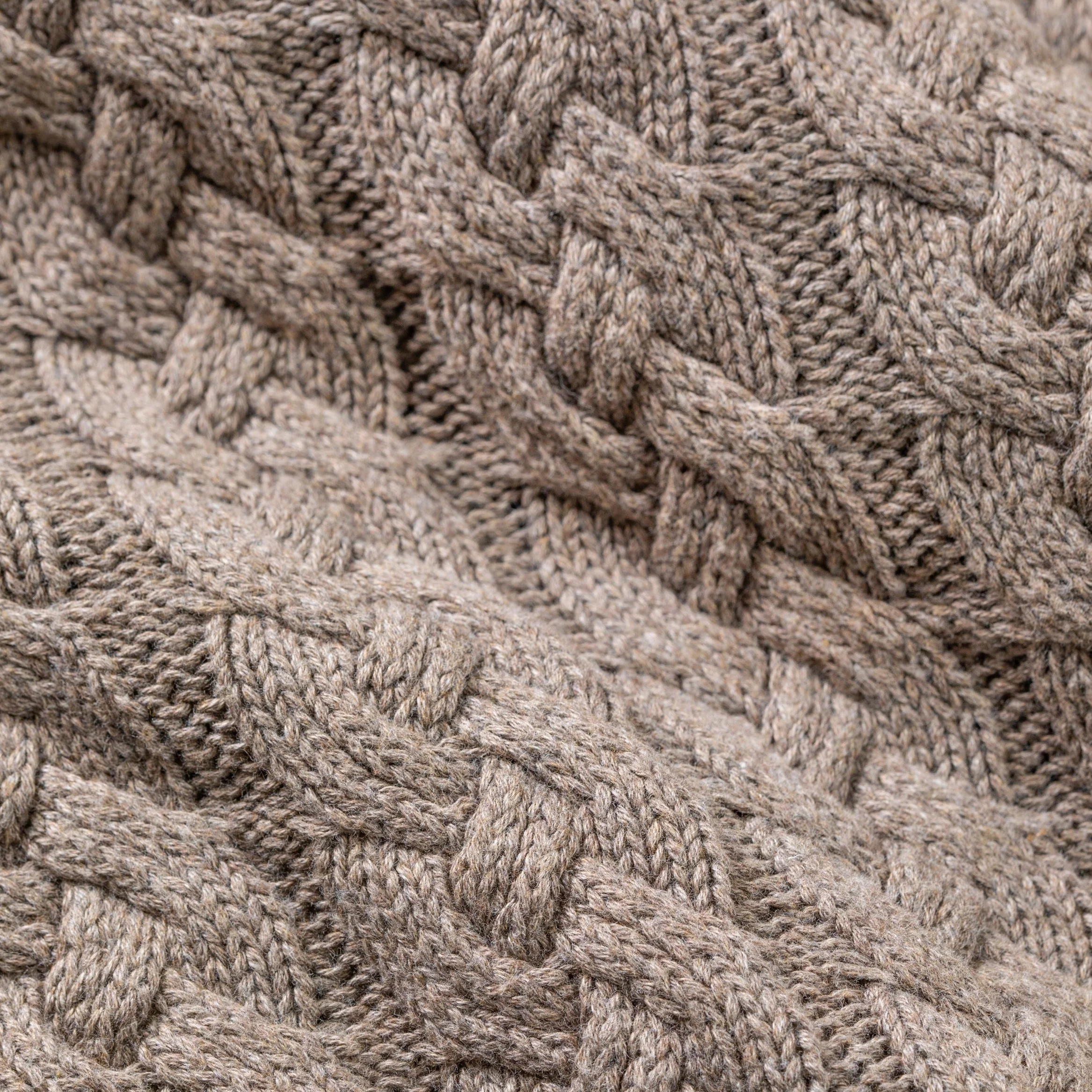 Premium Material Belmont Double Cable Knit Throw Brown Convenient