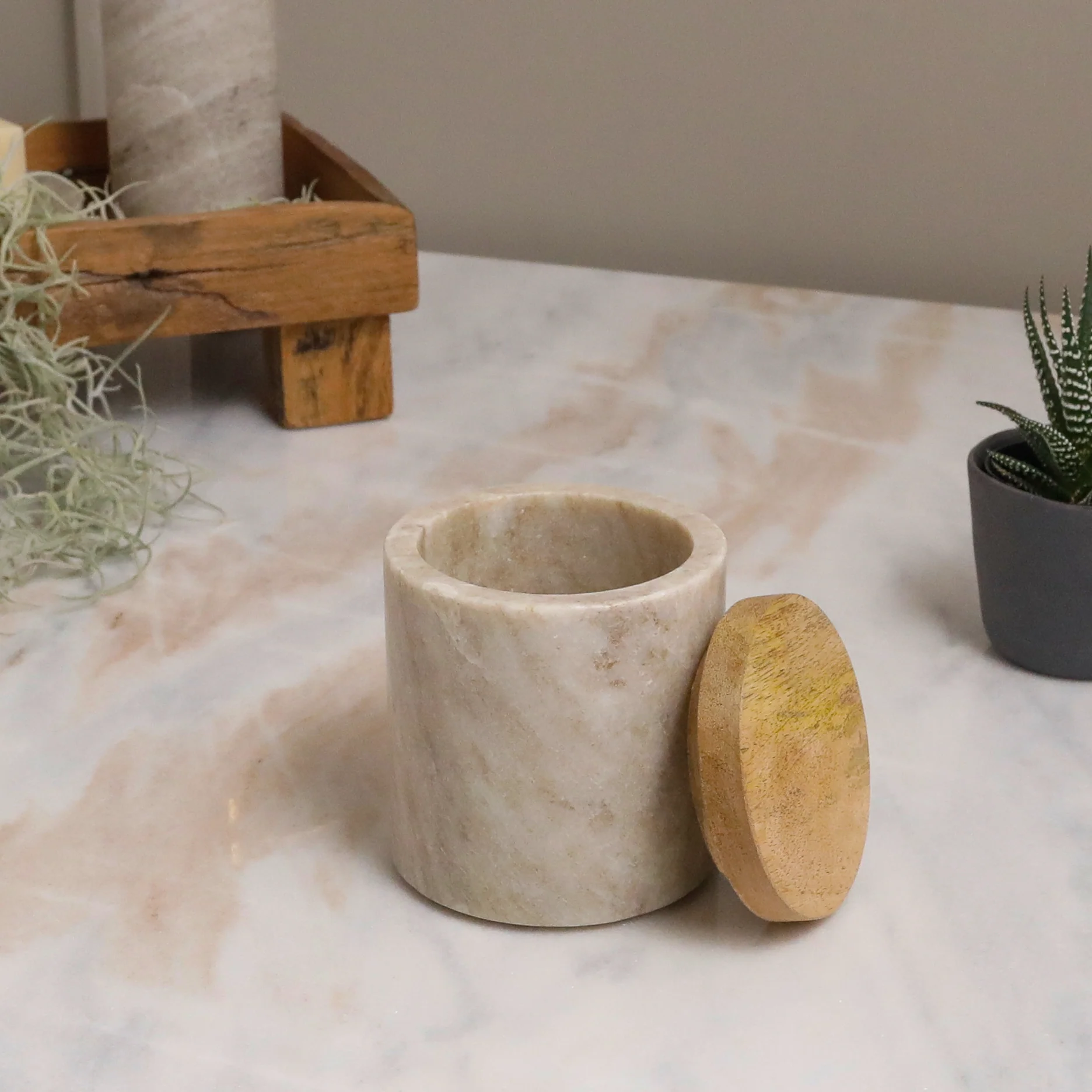High-Grade San Marino Cotton Jar Excellent