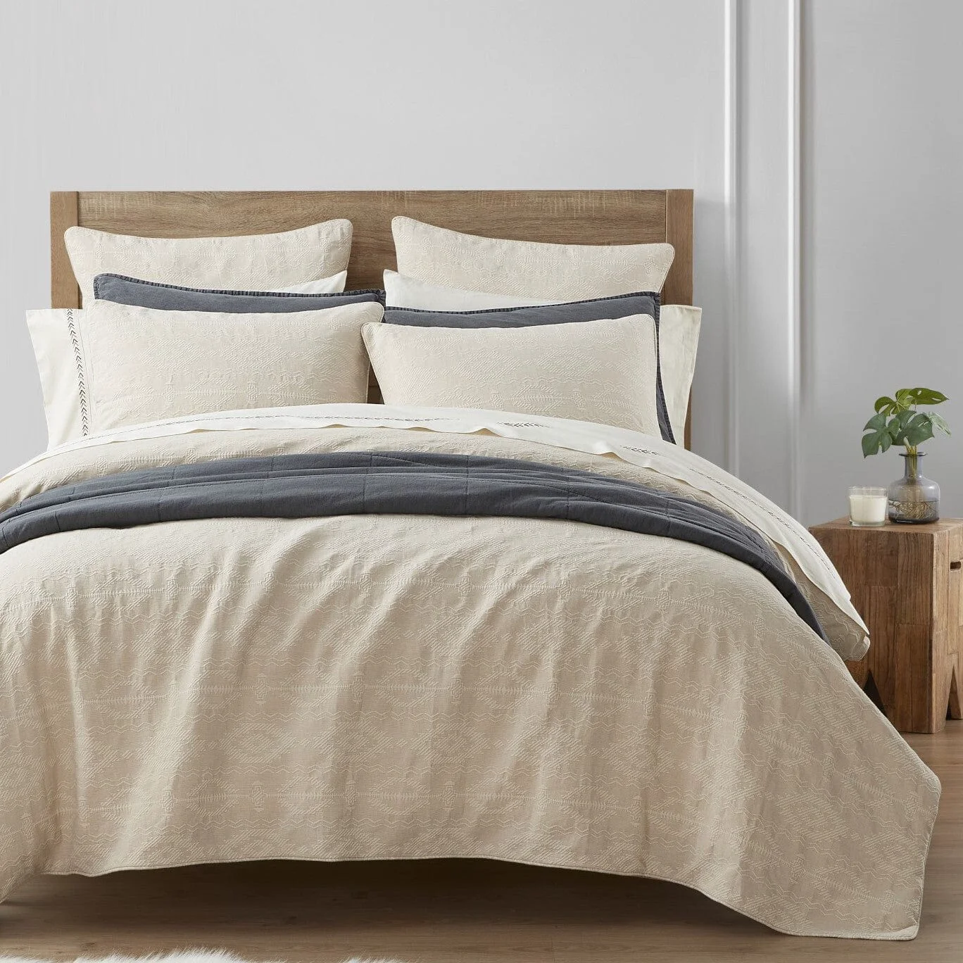Smooth Tempe Matelassé Duvet Cover Set 2 Pc Green