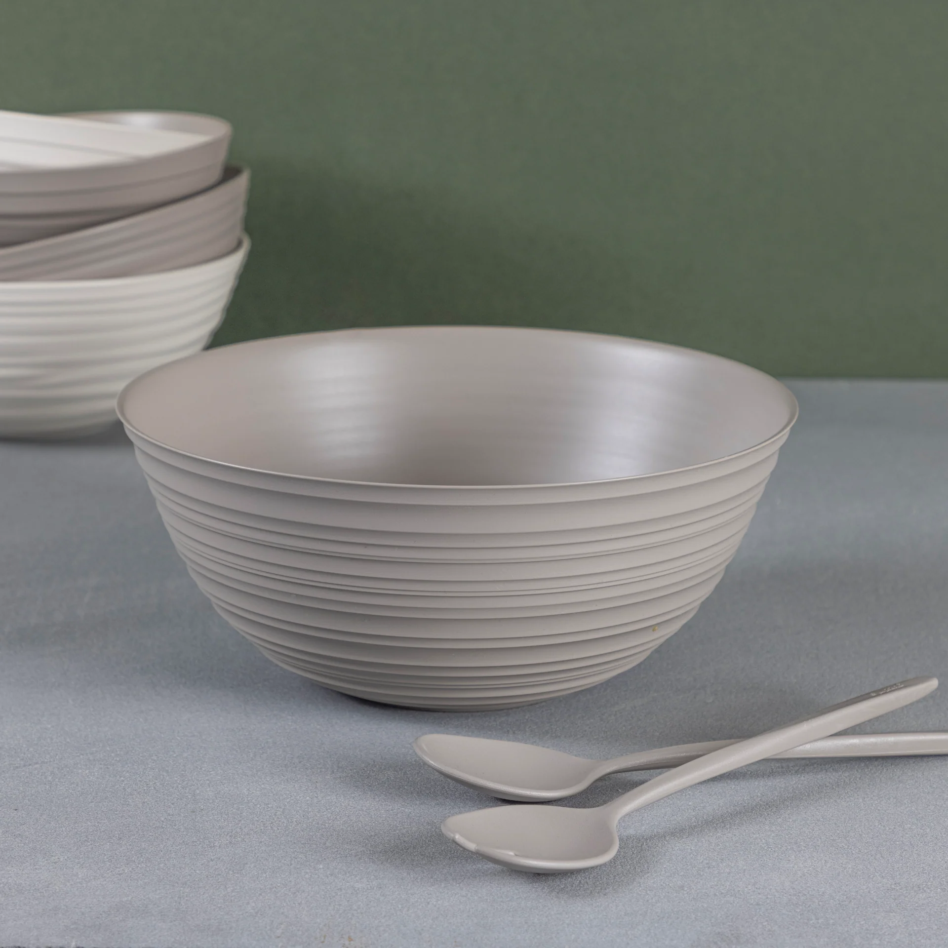 Secure Tierra Serving Bowl Extra-Large Taupe Recyclable