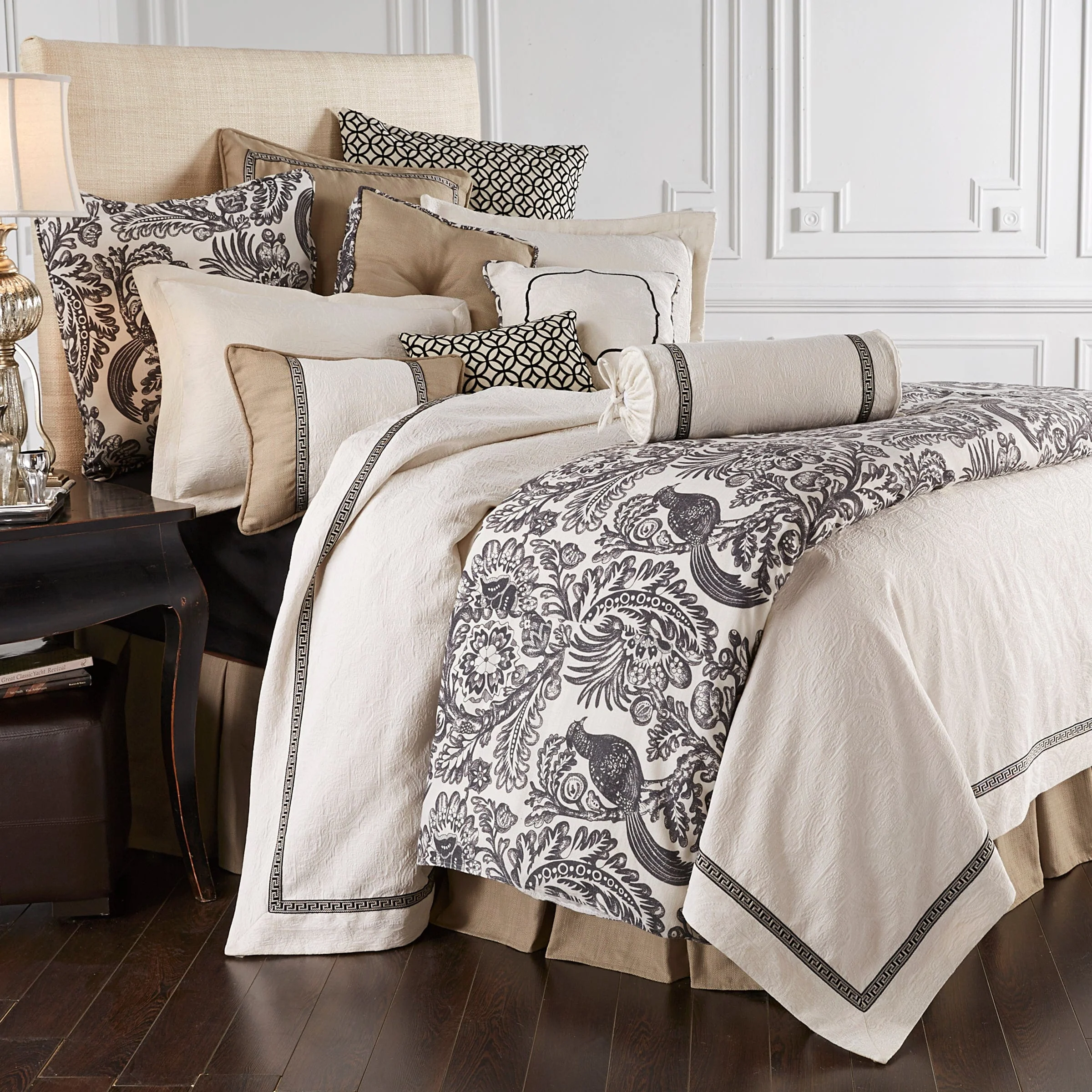 Responsible Liza White Matelassé Coverlet Set 4 Pc High-Quality