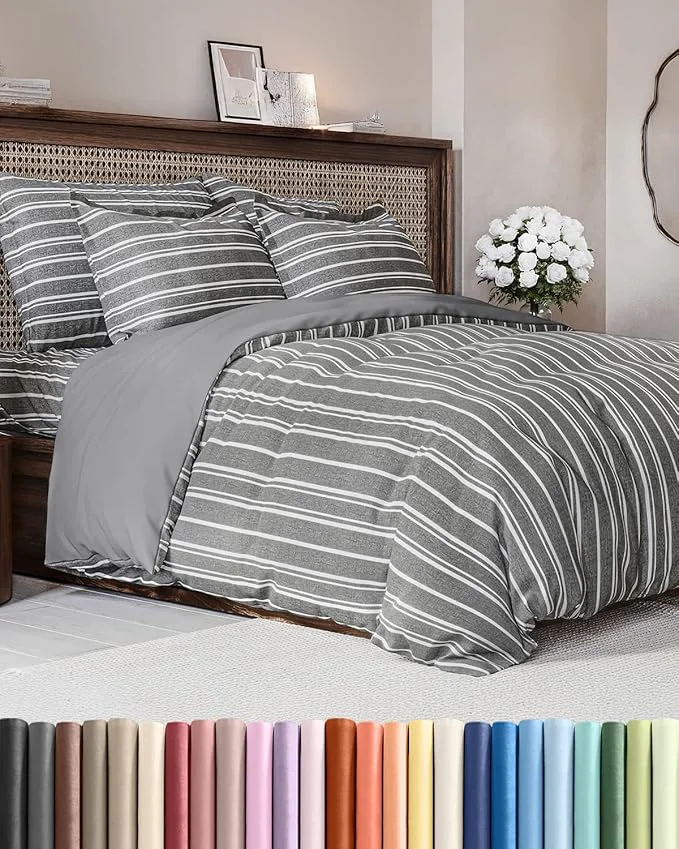 Duvet Cover Queen Size Set – Extra Soft Queen Duvet Cover 90 quot x 90 quot with 2 Pillow Shams – Hotel Luxury Easy Care amp Fade with Zipper Closures amp Ties – Comfy Cozy and Breathable Grey Stripes High-Quality