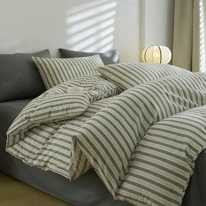 Long-Lasting King Comforter Set Grey Striped Comforter Set Reversible 3 Pieces Striped Bedding Set for All Seasons Retro Stripes Pattern Printed Comforter with 2 Pillowcases Fluffy Soft Lightweight Bed Set Practical