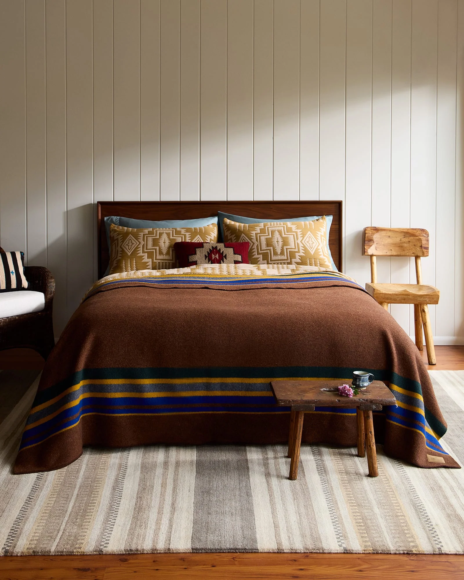 Solid Yakima Camp Blanket Tobacco Pure