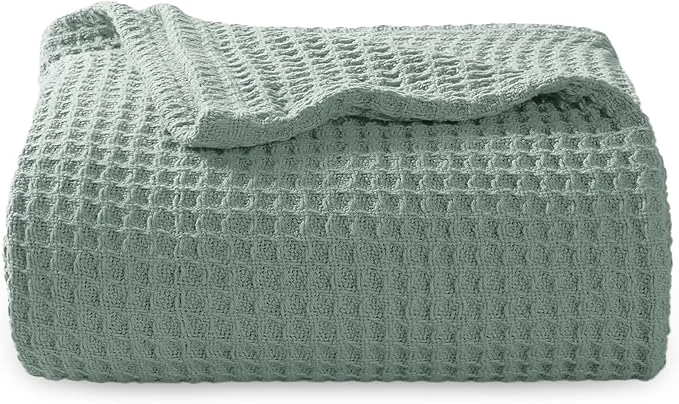 Easy-to-Use Bedsure Gentlesoft Cotton Blanket Twin XL Size for College Dorm – Cooling Breathable and Soft for Spring Summer Waffle Weave Twin Blanket for Bed Dorm Room Essentials Sage Green 66×90 inches Fast