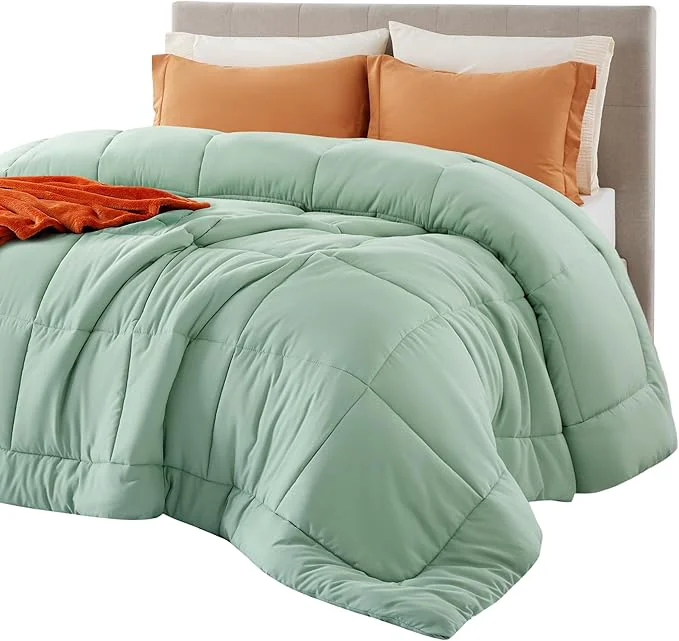 Trendy Bedsure Comforter Duvet Insert – Quilted Comforters Full Size All Season Duvet GentleSoft Down Bedding Blanket with 8 Tabs Gifts for Women Men Sage Green Full 86 x 82 Inches Long-Lasting