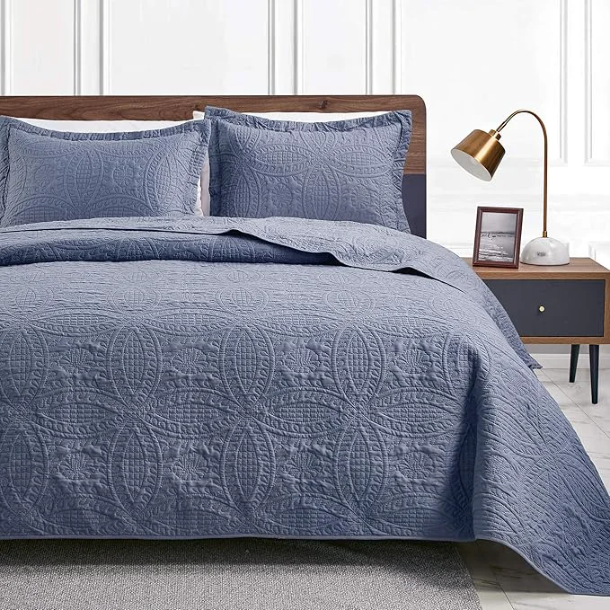 Outstanding Love 39 s cabin King Size Quilt Set Blue Bedspreads – Soft Bed Summer Lightweight Bedspread Comforter – Modern Style Coin Pattern Coverlet for All Season – 3 Pieces 1 Quilt 2 Pillow Shams Classic
