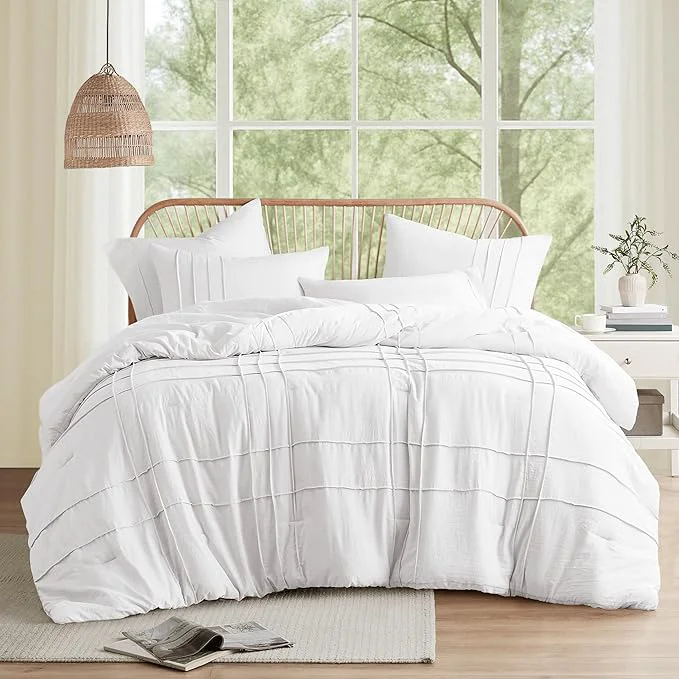 Luxury Comfort Spaces White Full Size Comforter Set – 3 Pieces Pintuck Pleated Bedding Sets All Season Lightweight Extra Softness Pre-Washed Microfiber Full Bed Set Shams Full Modern