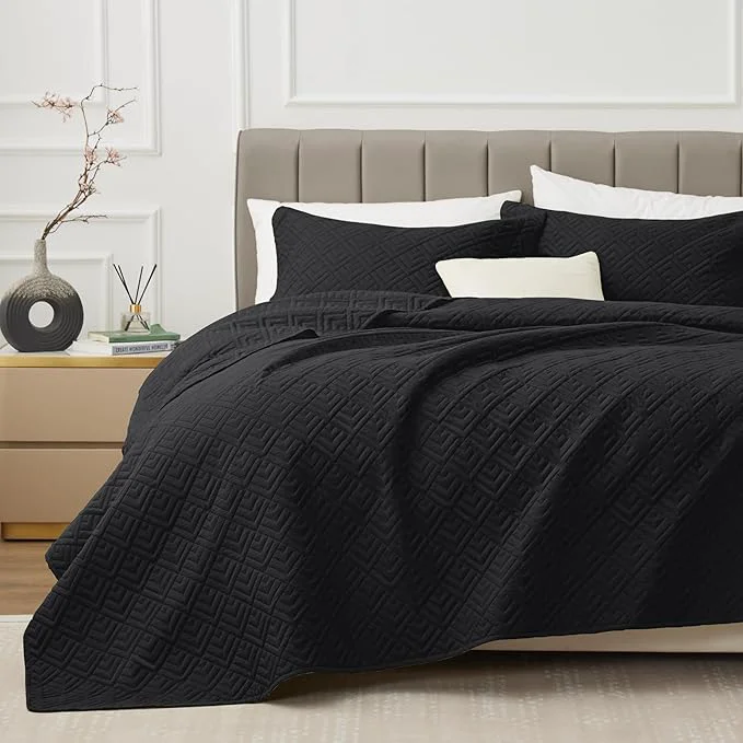 Convenient EXQ Home Quilt Set Full Queen Size Black 3 Piece Lightweight Soft Coverlet Modern Style Squares Pattern Bedspread Set for All Season 1 Quilt 2 Pillow Shams Pure