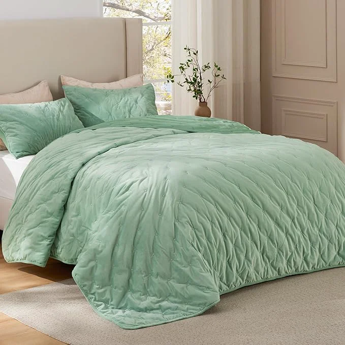 Contemporary Bedsure Velvet Fleece Comforter Set Queen Sage Green Lightweight Quilted Bedding Set Soft Warm Blanket for All Season 3 Pieces 1 Comforter 90 quot x 90 quot and 2 Pillow Shams 20 quot x 26 quot Quality