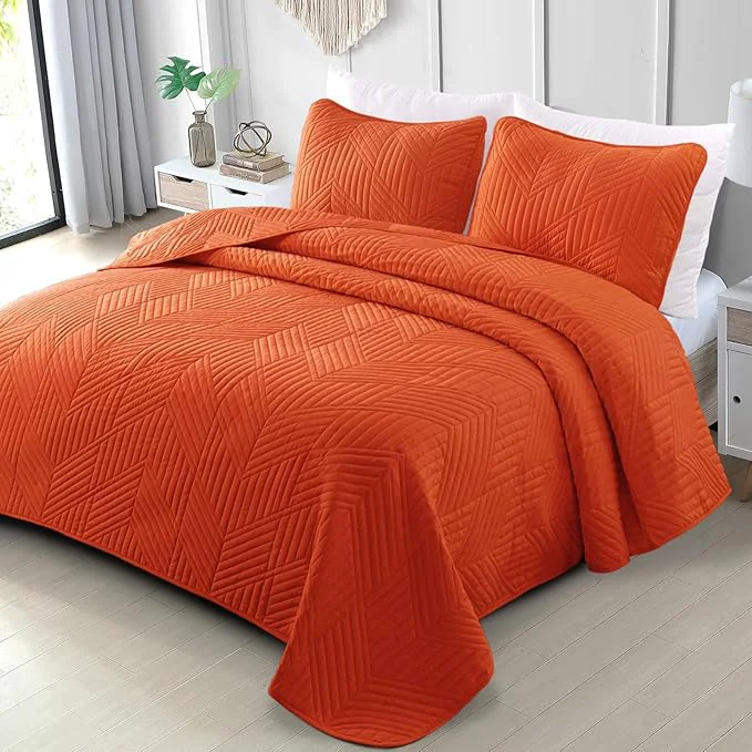 Versatile Exclusivo Mezcla Ultrasonic Full Queen Quilt Bedding Set Lightweight Burnt Orange Bedspreads Soft Modern Geometric Coverlet Set for All Seasons 1 Quilt and 2 Pillow Shams Smart