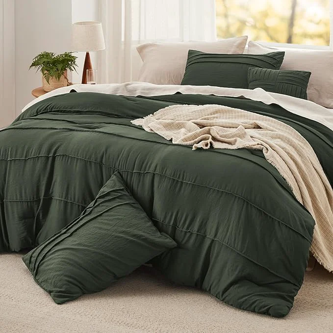 High-Grade Bedsure Olive Green Oversized King Size Comforter Set – 4 Pieces Pinch Pleat Bed Set Down Bedding Sets for All Season 1 Comforter 2 Pillowcases 1 Decorative Pillow Dependable