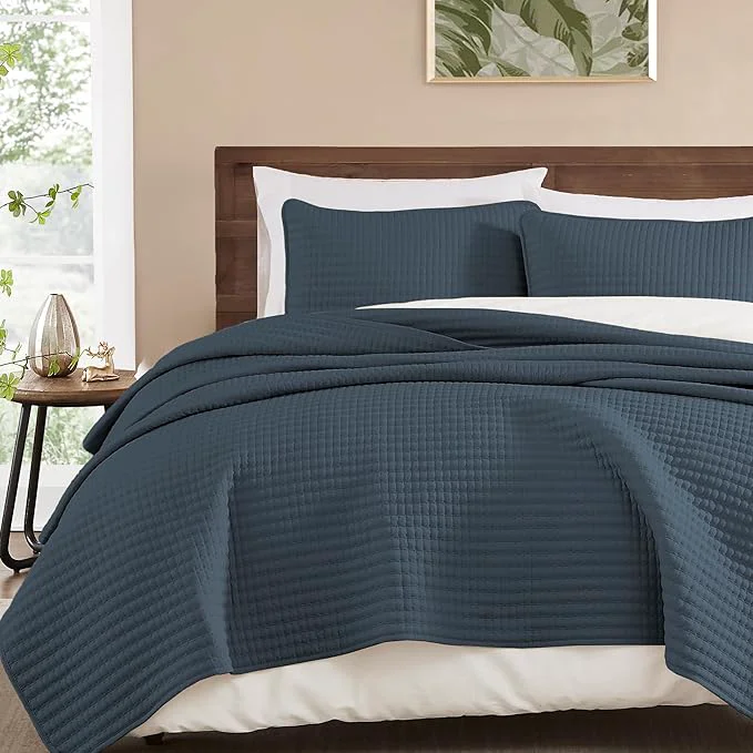 Proven WRENSONGE King Size Quilt-3 Pieces Lightweight Navy Blue Bedspreads King Quilt Bedding Set for All Season Soft Summer Coverlet with 2 Pillow Shams Suitable for Bed amp Couch Consistent