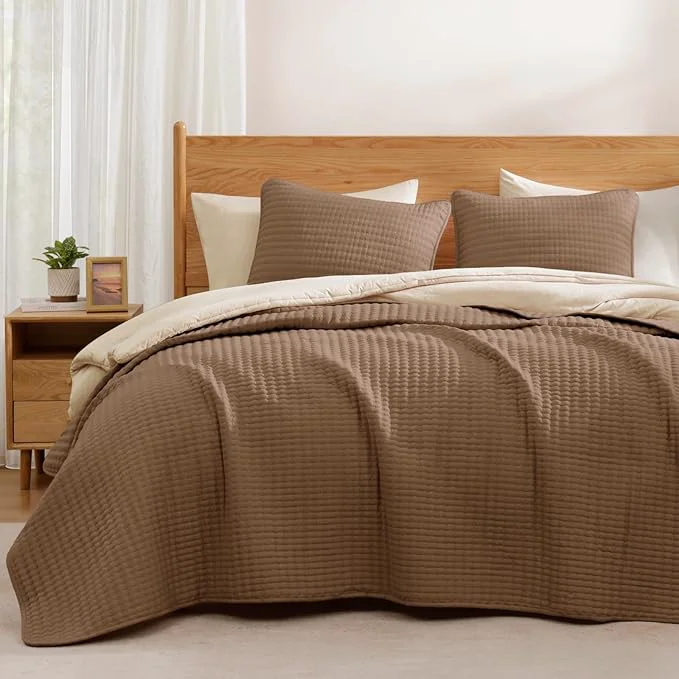 Top-Quality WRENSONGE Brown California Oversized King Size Quilt Bedding Set with 2 Pillow Shams -3 Pieces Lightweight Soft Bedspreads Coverlet for All Season Breathable