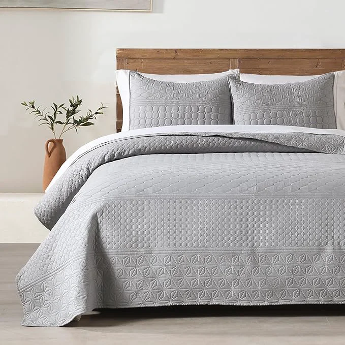 Trendy HORIMOTE HOME Grey Queen Size Quilt Set – Soft Microfiber Bedspread with 2 Shams Lightweight amp All-Season Geometric Coverlet for Cozy Bedding Enhanced