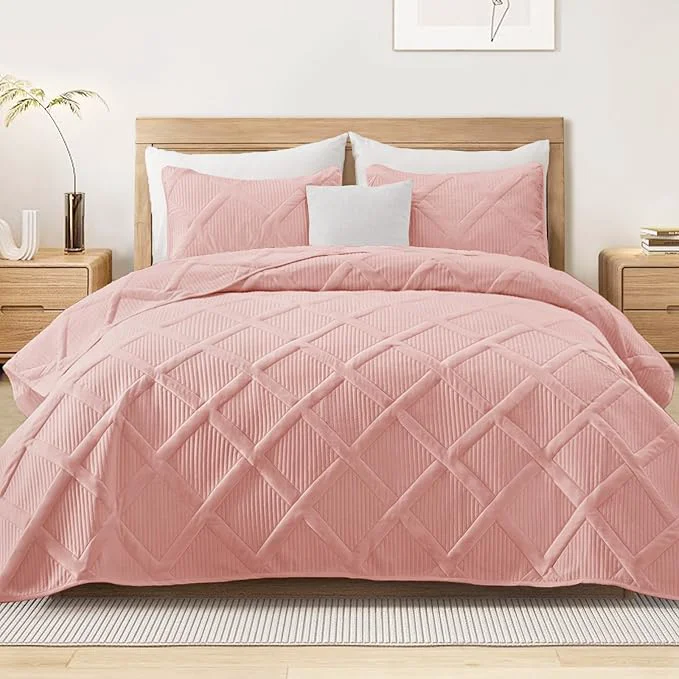 User-Friendly Exclusivo Mezcla Oversized King Quilt Set- Blush Pink Cal King Quilts Bedding Set with 2 Pillow Shams Modern Bedspread with Striped Pattern Soft Lightweight Bedspreads Coverlets for All Seasons Professional