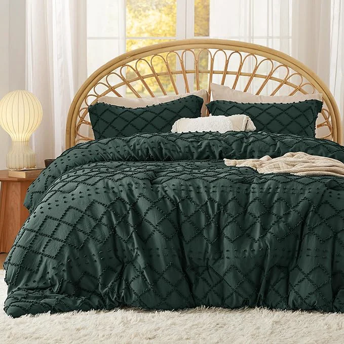 Bedsure California King Comforter Set – Forest Green Comforter Boho Tufted Shabby Chic Bedding for Kids 3 Pieces Vintage Farmhouse Bed Set for All Seasons Fluffy Soft Bedding with 2 Pillow Shams Fine Crafted