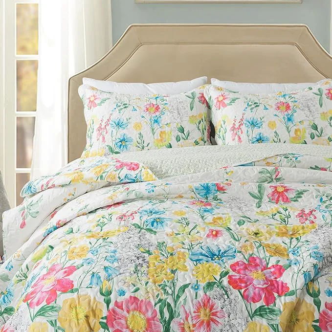 Stylish Travan Floral Quilt King Quilt Bedding Set Ultra Soft Reversible Microfiber King Size Quilt Set with 1 Quilt Set and 2 Shams Yellow Flower Coverlet Set for All Season Coreopsis-Yellow Relaxed