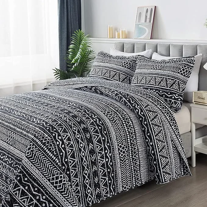 Relaxed Travan 3-Piece Queen Quilt Set Striped Pattern Microfiber Soft Lightweight Bedding Set with Shams for All Season Black Strips Queen Size Functional