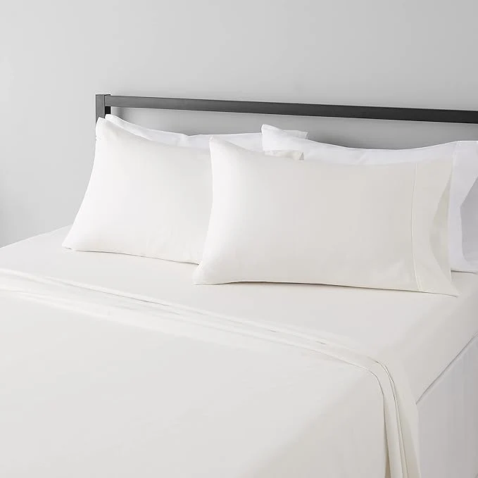 First-Class Amazon Basics Lightweight Super Soft Wrinkle- Breathable Microfiber 4 Piece Bed Sheet Set with 14-Inch Deep Pockets Queen Cream Solid Modern